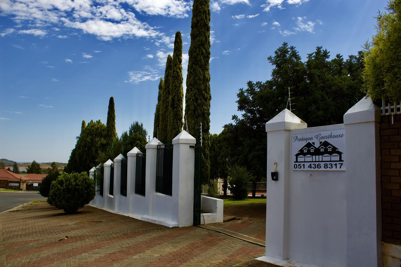 Pentagon Guesthouse Bloemfontein Exterior photo